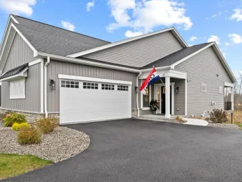 Property at 11 Cedarway Circle, Webster, NY 14580