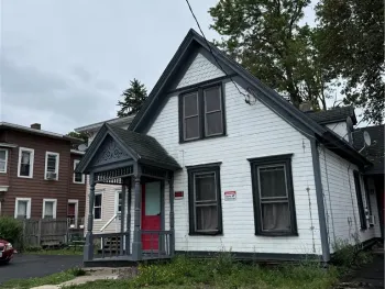 Property at 708 E Laurel Street, Syracuse, NY 13203