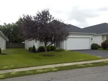 Property at 12 Rushford Hollow Drive, Cheektowaga, NY 14227