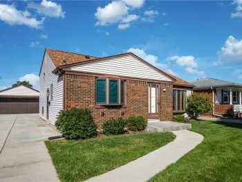 Property at 26 Panama Lane, Cheektowaga, NY 14225