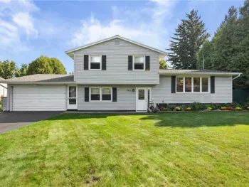 Property at 125 Kennedy Circle, Irondequoit, NY 14609