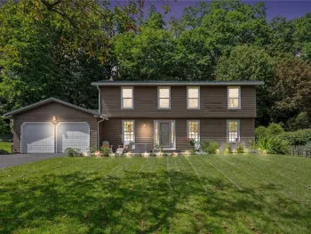 Property at 25 Chipping Ridge, Perinton, NY 14450
