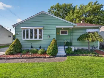 Property at 22 Mitchell Drive, Tonawanda, NY 14150