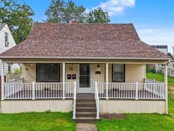 Property at 323 Spruce Avenue, Niagara Falls, NY 14301