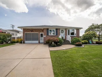 Property at 7 Mary Lou Lane, Cheektowaga, NY 14043