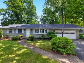Property at 201 Oakridge, Salina, NY 13088