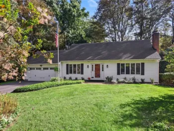 Property at 33 Scotch Lane, Irondequoit, NY 14617