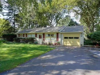 Property at 20 Cullens Run, Pittsford, NY 14534