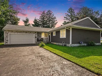 Property at 8 Hillview Drive, Irondequoit, NY 14622