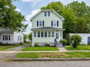Property at 19 Traver Circle, Rochester, NY 14609
