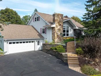 Property at 44 Hillcrest Dr, Victor, NY 14564