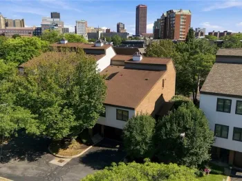 Property at 10 Harbour Pointe, Buffalo, NY 14202
