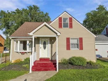 Property at 33 Lyndale Court, West Seneca, NY 14224