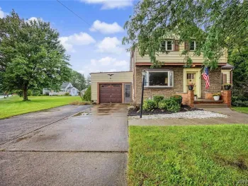 Property at 2020 Tuscarora Road, Niagara, NY 14304