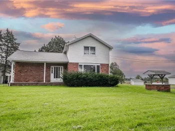 Property at 5062 Saunders Settlement Road, Cambria, NY 14094