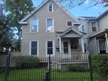 Property at 21 Gardiner Park - LOWER, Rochester, NY 14607