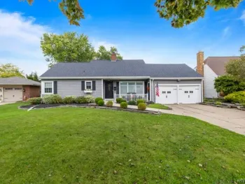 Property at 44 Brockett Drive, Tonawanda, NY 14223