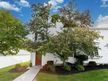 Property at 3 Beacon Park, Amherst, NY 14228