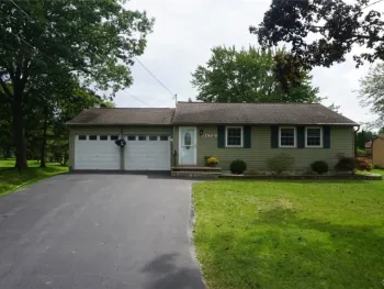 Property at 8432 Grandview Drive, Cicero, NY 13039