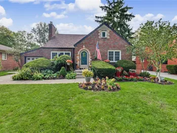 Property at 47 Huxley Drive, Amherst, NY 14226