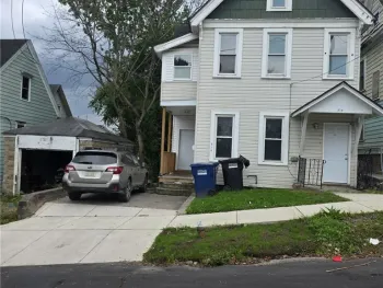 Property at 514 E Laurel Street, Syracuse, NY 13203