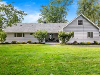 Property at 2 Nashua Court, Lancaster, NY 14086