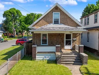 Property at 1702 Niagara Street, Niagara Falls, NY 14303