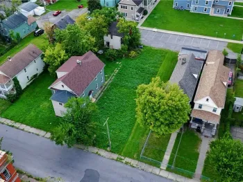 Property at 534 6th Street, Niagara Falls, NY 14301