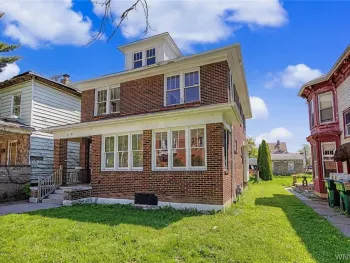 Property at 469 5th Street, Niagara Falls, NY 14301
