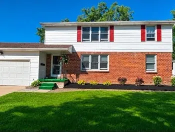 Property at 82 Dartwood- Upper Unit Drive, Cheektowaga, NY 14227