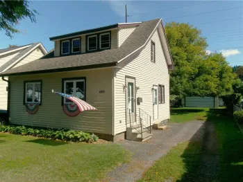 Property at 660 Bennington Dr, Greece, NY 14616