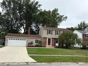 Property at 70 Candlewood Lane, Amherst, NY 14221
