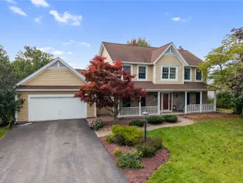 Property at 997 Hickory Hollow, Webster, NY 14580