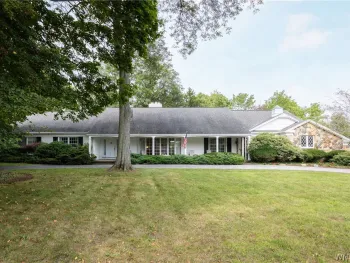 Property at 339 Stonehenge Dr, Orchard Park, NY 14127