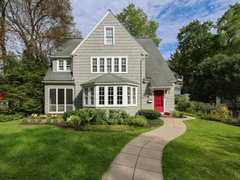 Property at 107 Circle Road, Syracuse, NY 13210