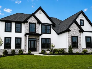 Property at 6 Hampton Court, Orchard Park, NY 14127