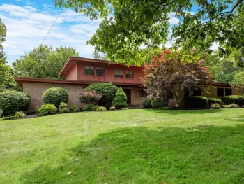 Property at 3 Cove Lane, DeWitt, NY 13066
