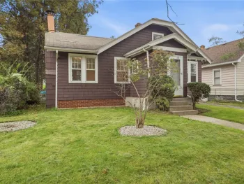 Property at 10 Lakewood Drive, Greece, NY 14616