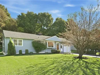 Property at 106 Mansfield Drive, Camillus, NY 13031