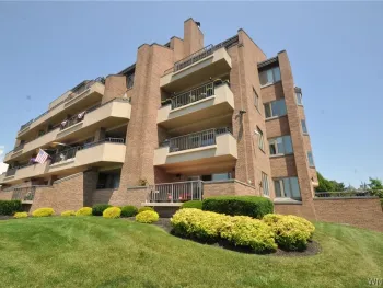 Property at 40 Waterfront Circle, Buffalo, NY 14202