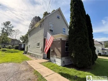 Property at 76 Oxford Street, Bradford City, PA 16701