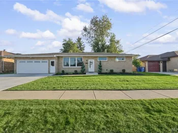 Property at 83 Angelacrest Lane, West Seneca, NY 14224