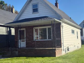 Property at 2723 Livingston Avenue, Niagara Falls, NY 14303