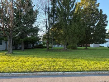 Property at 374 Woodward Crescent, West Seneca, NY 14224