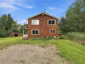 Property at 9470 Holland Glnwd, Colden, NY 14033