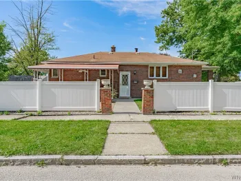 Property at 6113 Kies Avenue, Niagara Falls, NY 14304