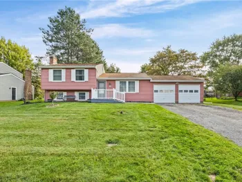 Property at 26 Settlers Lane, Hamlin, NY 14464