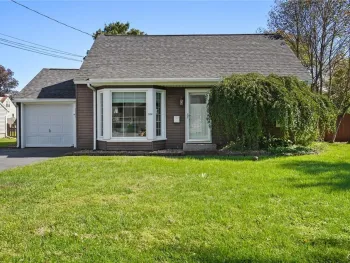Property at 304 Hyland Drive, Salina, NY 13212