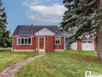 Property at 51 Pinevale Court, Cheektowaga, NY 14225