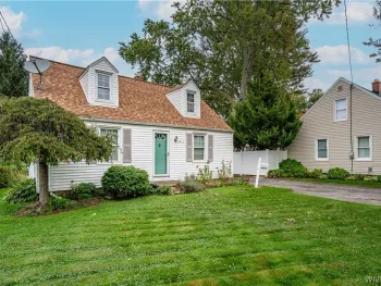 Property at 8512 Frontier Avenue, Niagara Falls, NY 14304